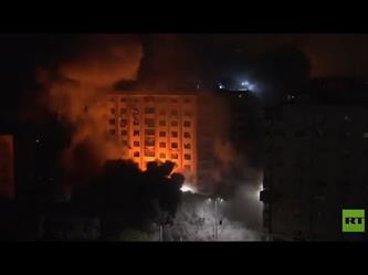 لحظة استهداف أبراج سكنية في غزة