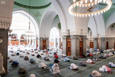 مدير الشؤون الإسلامية بالمدينة: تلقينا قرار فتح مسجد قباء 24 ساعة وطبقناه على الفور (فيديو)
