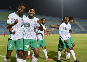 الأخضر تحت 20 يتأهل لربع نهائي كأس العرب بثنائية في “اليمن” (فيديو وصور)
