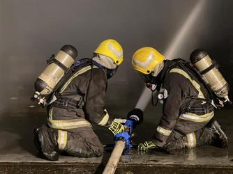 “مدني الدمام” يخمد حريقاً اندلع في مستودع لتخزين المواد الكيماوية