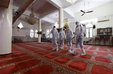 “الشؤون الإسلامية” تعيد افتتاح 10 مساجد بعد تعقيمها في 5 مناطق