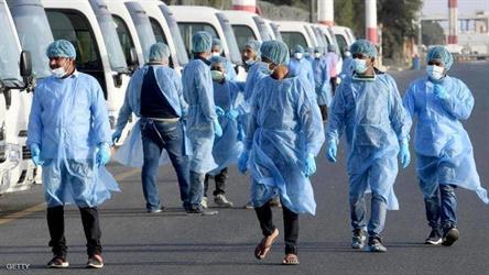 القبض على 3 ممرضين زوروا شهادات تطعيم كورونا في الكويت