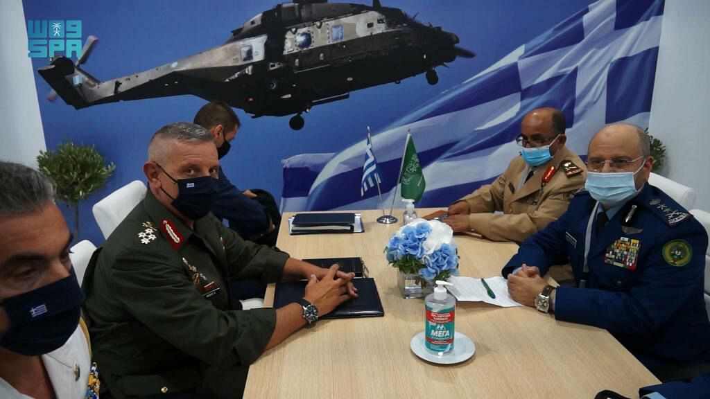 رئيس هيئة الأركان العامة يحضر افتتاح فعاليات معرض الدفاع والأنظمة الأمنية الدولي بجمهورية اليونان