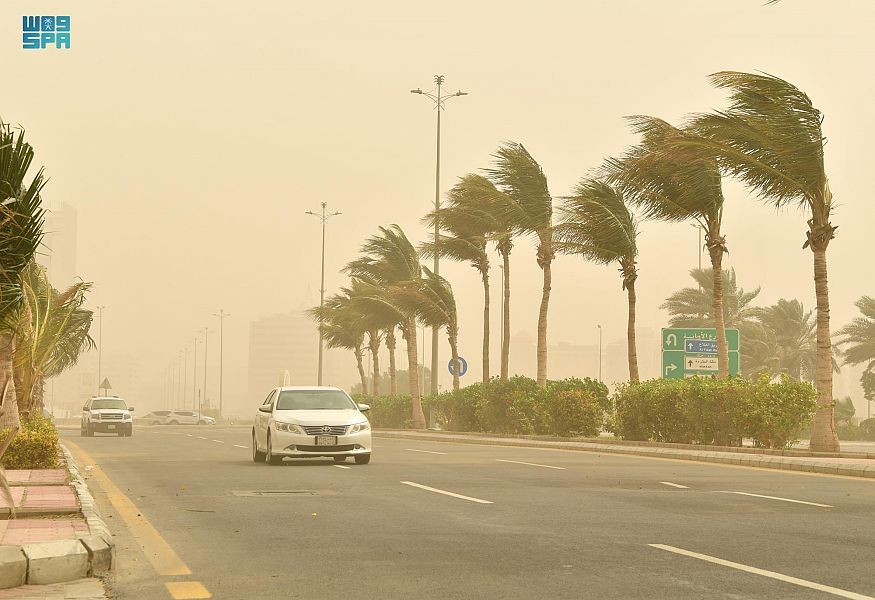 رياح وغبار على مناطق مكة المكرمة، المدينة المنورة والمرتفعات الجنوبية الغربية