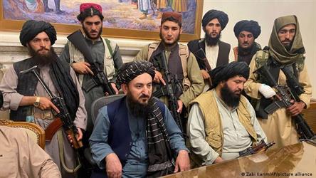 حركة طالبان تعلن “عفوا عاما” عن كل موظفي الدولة
