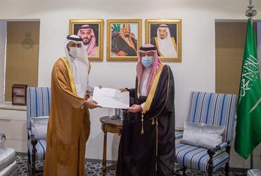 نائب وزير الخارجية يستقبل سفير قطر ويتسلم نسخة من أوراق اعتماده