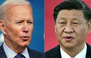 بايدن يبحث هاتفياً مع الرئيس الصيني سبل الحؤول دون اندلاع "نزاع" بين البلدين