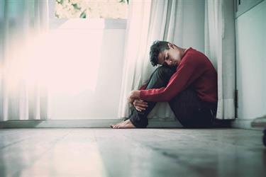 “الصحة” تكشف الأعراض النفسية والجسدية لاضطراب ما بعد الصدمة