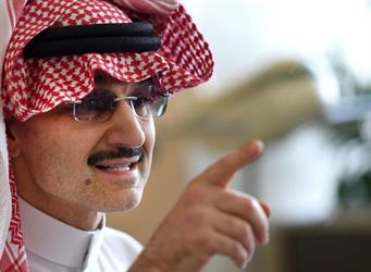 الأمير الوليد بن طلال يتبرع لنادي ضمك بمليون ريال (فيديو)