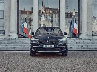 صور .. تعرف على سيارة “كروس باك إليزيه DS7” التي انضمت للأسطول الرئاسي الفرنسي