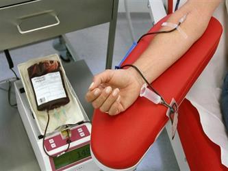 منها صحة القلب.. “الصحة” توضح فوائد التبرع بالدم للآخرين