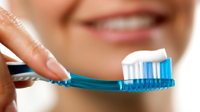 3 أسباب وراء تسوس الأسنان رغم غسلها