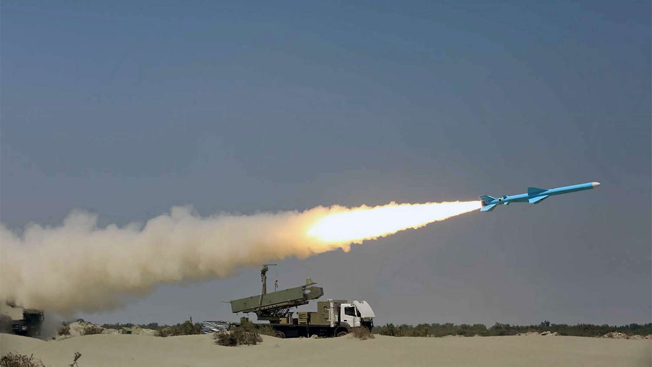 الدفاع الأمريكية: برنامج إيران للصواريخ الباليستية يثير القلق ويهدد مصالحنا