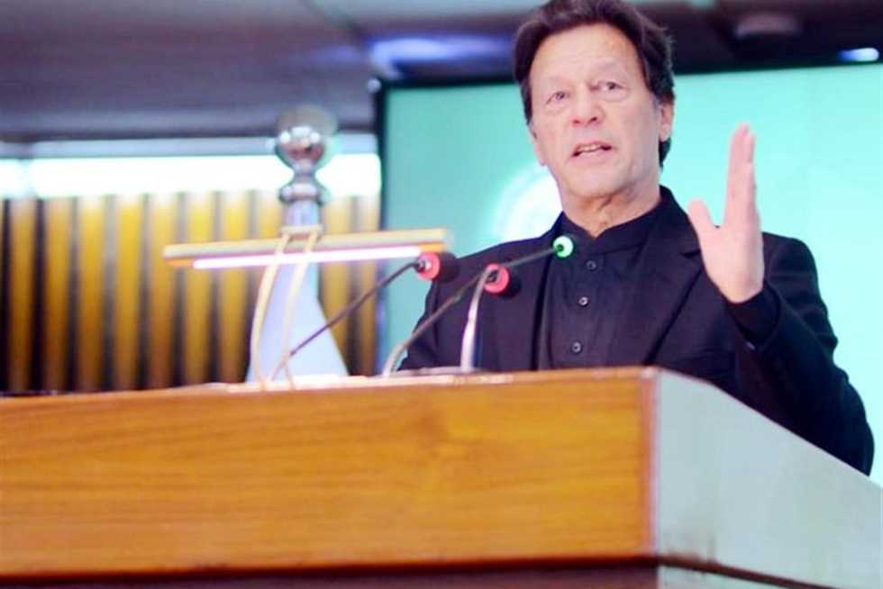 رئيس الوزراء الباكستاني يدعو إلى وضع إستراتيجية فعّالة لإخراج أفغانستان من الأزمات الحالية