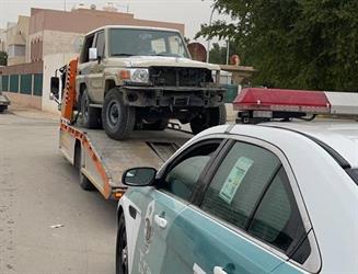 “المرور” يضبط قائد مركبة متهورًا صدم عدة سيارات متوقفة بأحد أحياء الرياض ولاذ بالفرار