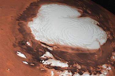 “ناسا” تلتقط صورة واضحة لفوهة بركان على سطح المريخ (صورة)