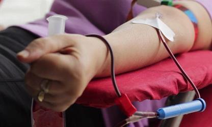 استشاري يوضح رحلة التبرع بالدم.. وهذا هو المقصود بـ”الدم الذهبي”