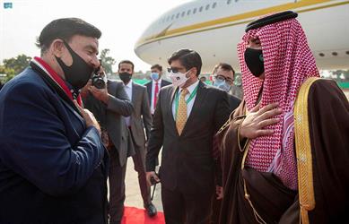 الأمير عبدالعزيز بن سعود بن نايف يصل باكستان في زيارة رسمية