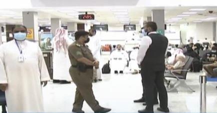 بعد الأعمال العدائية للحوثيين.. حركة طبيعية في مطار الملك عبدالله (فيديو)