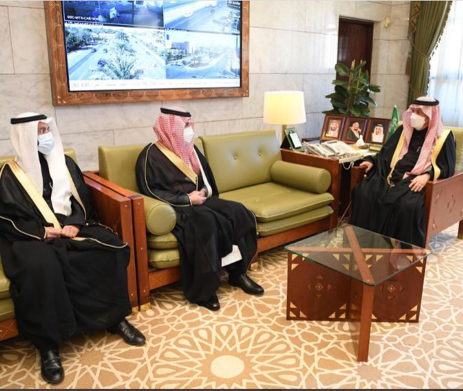 أمير منطقة الرياض يستقبل رئيس جامعة الأمير سطام