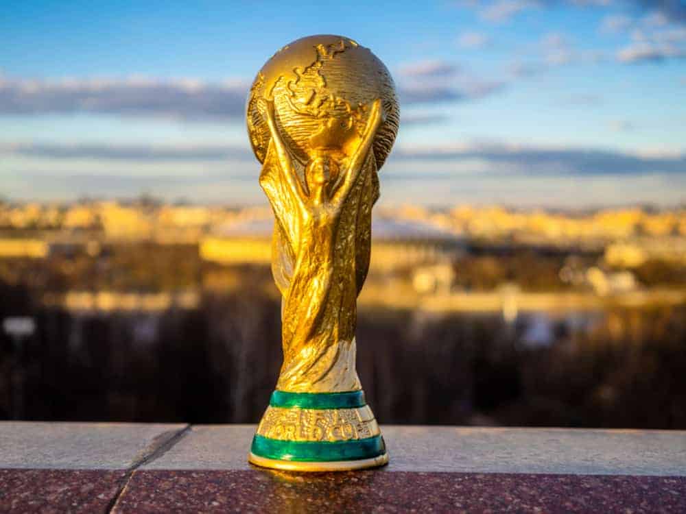 هل تلقى حرب روسيا وأوكرانيا بظلالها على كأس العالم بقطر؟