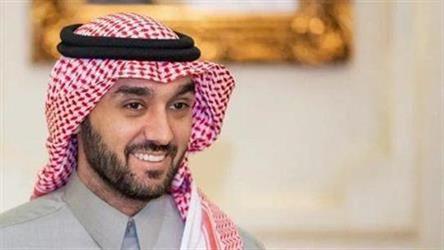 وزير الرياضة يوجه رسالة للمتسابقين قبل انطلاق جولة فورمولا 1 في السعودية