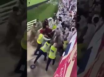 اشتباكات عنيفة بين جمهور الوحدة والعين في الدوري الإماراتي