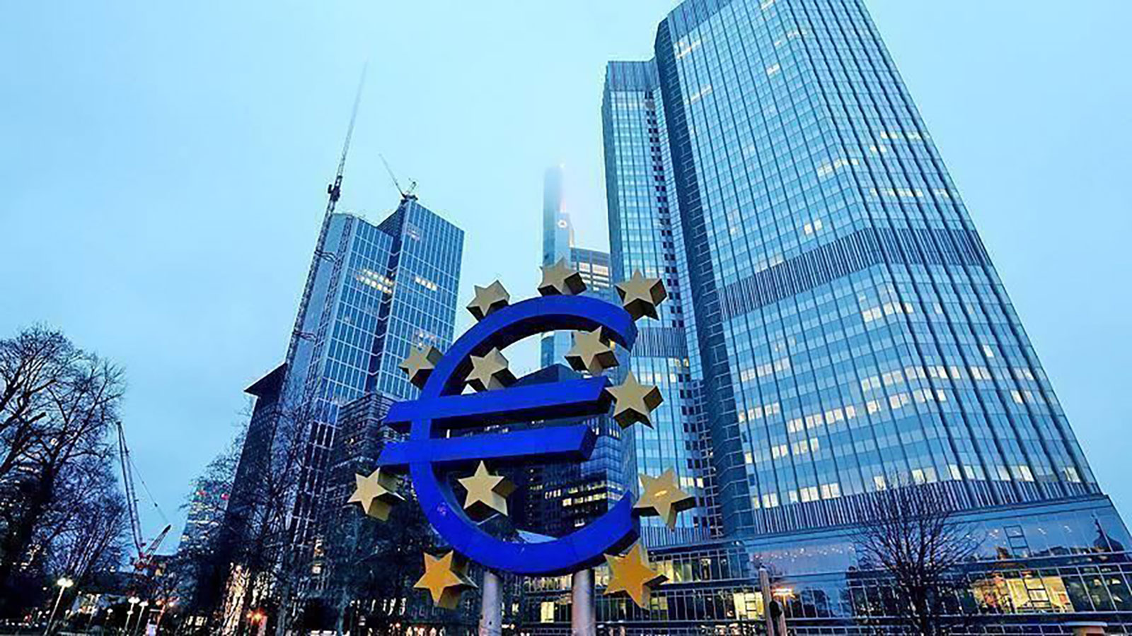 البنك المركزي الأوروبي: التضخم بمنطقة اليورو قد يصل إلى 7.1% هذا العام
