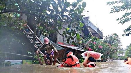 ارتفاع حصيلة ضحايا الفيضانات والانهيارات الأرضية بالفيليبين إلى 58 قتيلاً