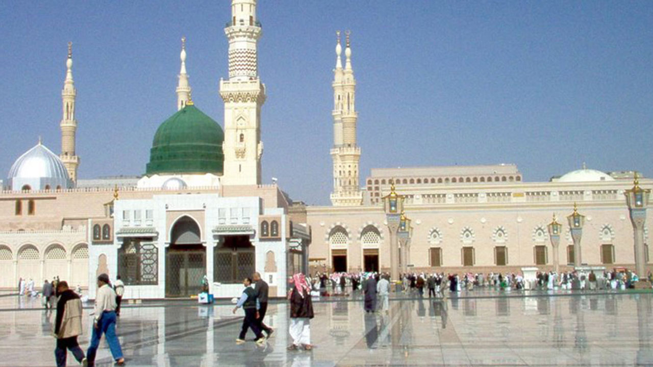 رئاسة المسجد النبوي تكثف جهودها لخدمة المعتكفات على مدار الساعة