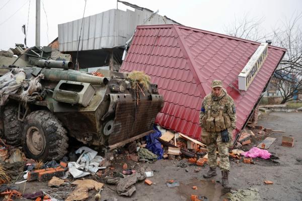 عمدة “تشيرنيهيف” الأوكرانية: 70% من المدينة تعرض للتدمير
