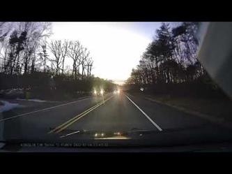 قائد سيارة يوثق لحظة تعرضه لحـادث مروري في طريق بولاية ميريلاند الأمريكية