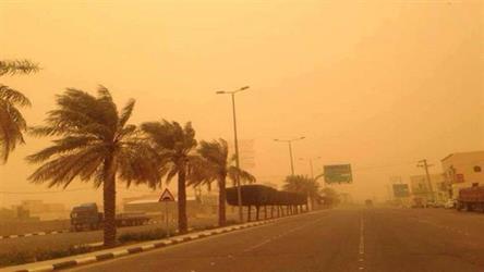 “الدفاع المدني” يُحذر من شبه انعدام بالرؤية على الرياض بسبب الأتربة المُثارة