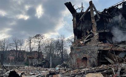 مستجدات الغزو.. تأزم مفاوضات إخراج المُحاصرين من آزوفستال ومعاناة روسية شرق أوكرانيا