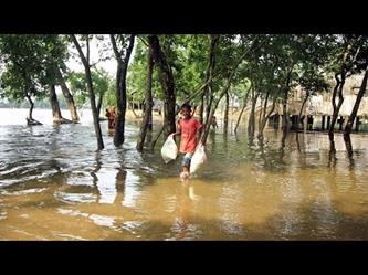 أضرار الفيضانات التي حلت على بنغلادش والهند
