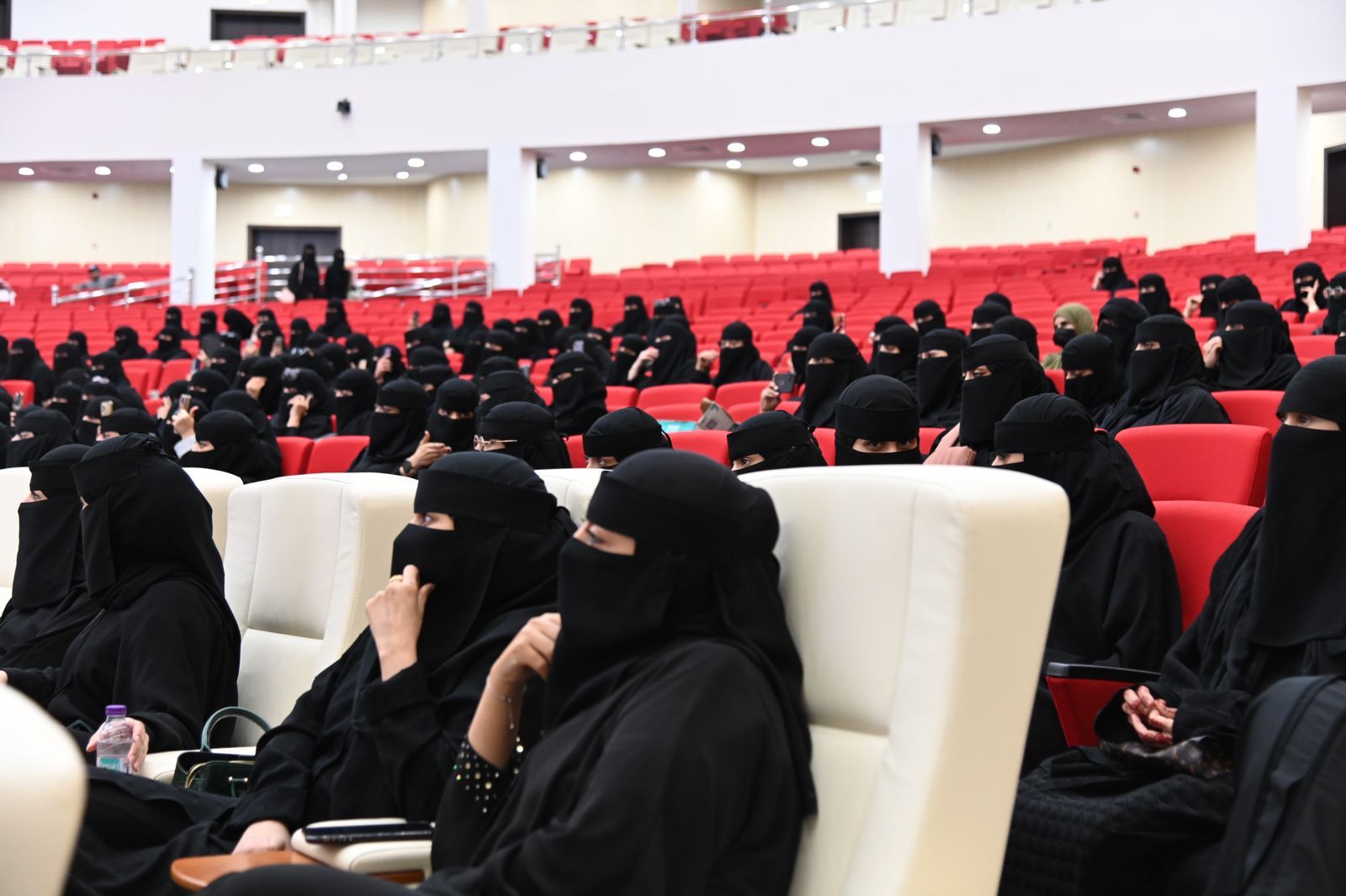 المرأة شريك رئيسي ضمن برنامج تعداد السعودية 2022 بجـــازان ..