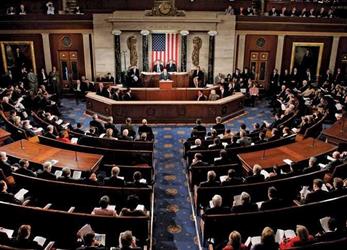 اتفاق على إجراءات محدودة في مجلس الشيوخ الأميركي لتنظيم الأسلحة النارية