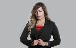 "استدرجها وشوه وجهها بماء النار".. مقتل مذيعة مصرية على يد زوجها القاضي
