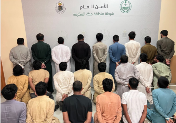 الإطاحة بـ 23 مقيماً في جدة انتحلوا صفة موظفي بنوك وسحبوا أموالاً من حسابات ضحاياهم