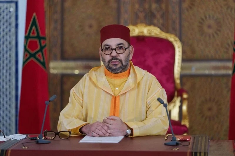  محمد السادس: لن نسمح لأحد الإساءة للجزائر وادعاءات سب المغاربة للجزائريين محاولة لإشعال النيران