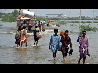 آثار الدمار والأضرار التي خلفتها الفيضانات الموسمية في باكستان
