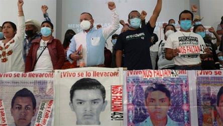 الحكومة المكسيكية تعلن وفاة 43 طالباً فُقدوا قبل 8 سنوات