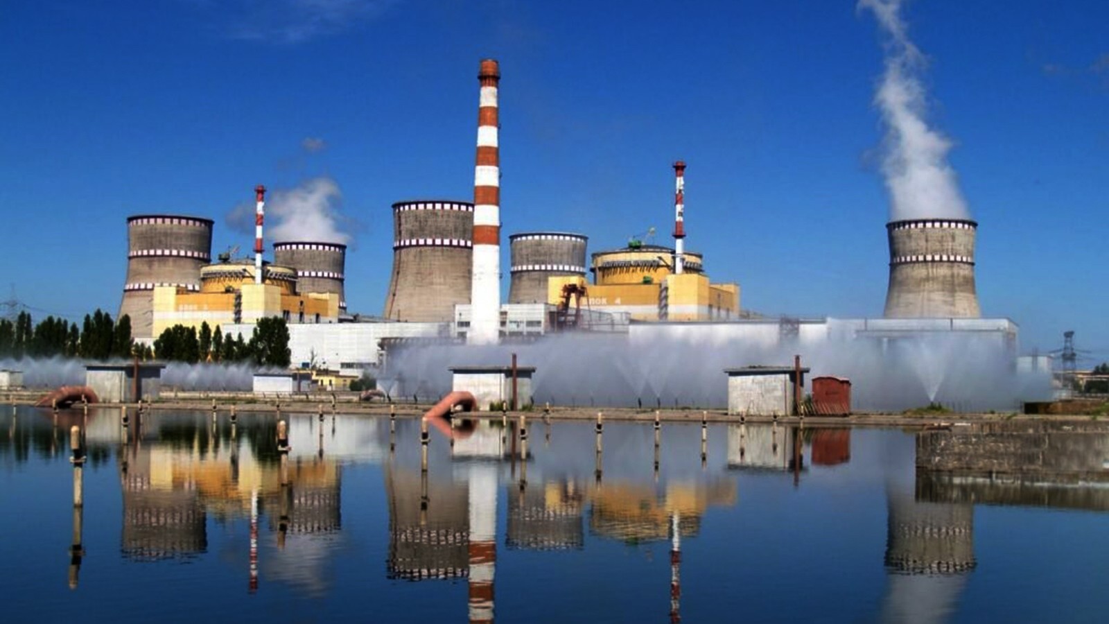 محطة زابوريجيا النوويّة بالكامل بدون كهرباء