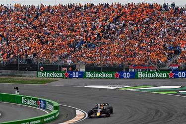 “فرستابن” يفوز بسباق هولندا لـ “فورمولا1”