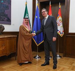 رئيس صربيا يستقبل وزير الخارجية ويبحثان العلاقات الثنائية