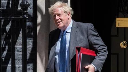بوريس جونسون يعود لبريطانيا في محاولة للفوز برئاسة الوزراء ثانيةً
