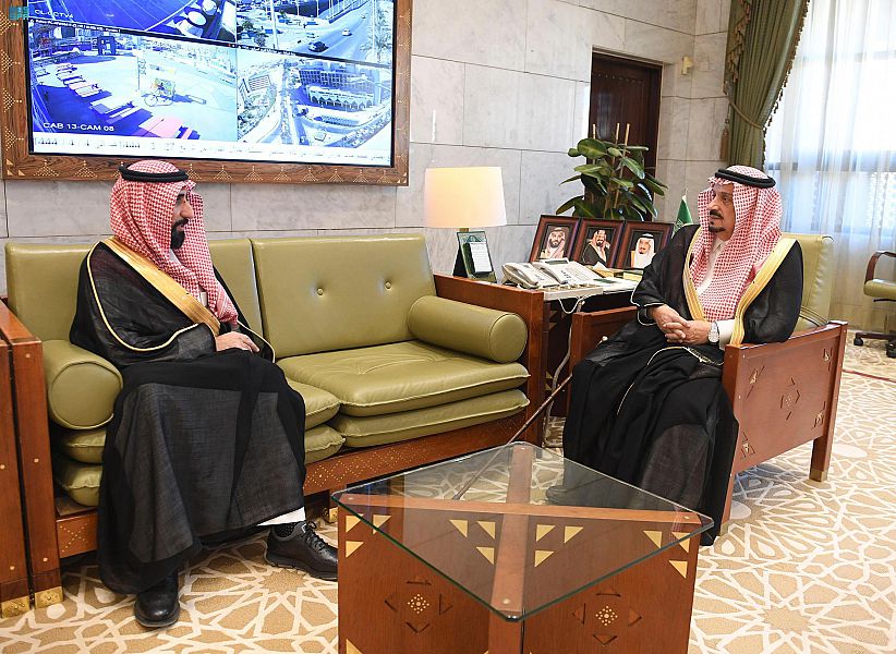 أمير الرياض يستقبل الرئيس التنفيذي لدارة الملك عبدالعزيز