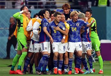 كوبو يقود تشكيل اليابان ضد إسبانيا