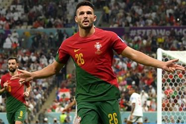 البرتغال تخطف بطاقة التأهل لربع نهائي كأس العالم 2022 بسداسية أمام سويسرا (فيديو وصور)