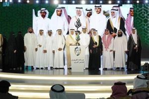 "أمير مكة" يتوج الفائزين بجائزة الأمير عبدالله الفيصل للشعر العربي (صور)

